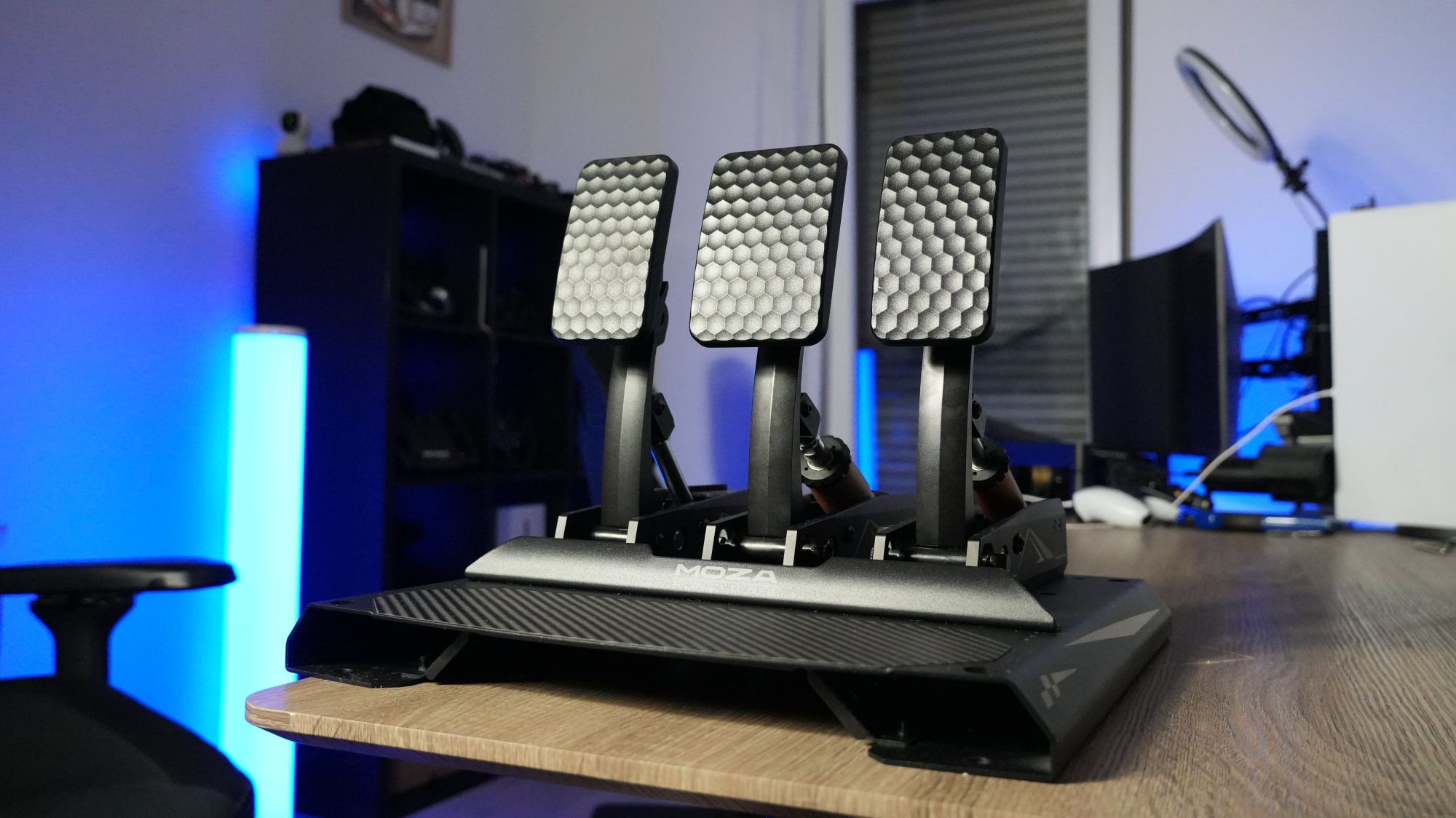 MOZA CRP2 Pedals Review: Raising the Bar! - DG Edge