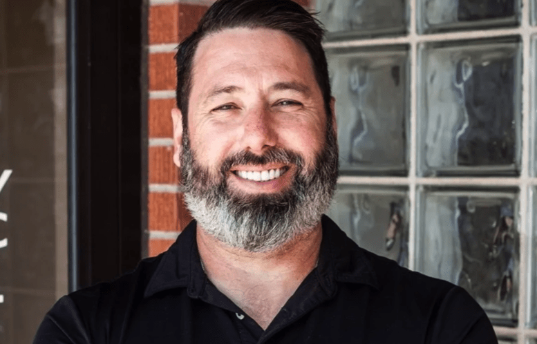 Horrifying Video Captures Moment Arkansas Doctor Roams Unclothed in