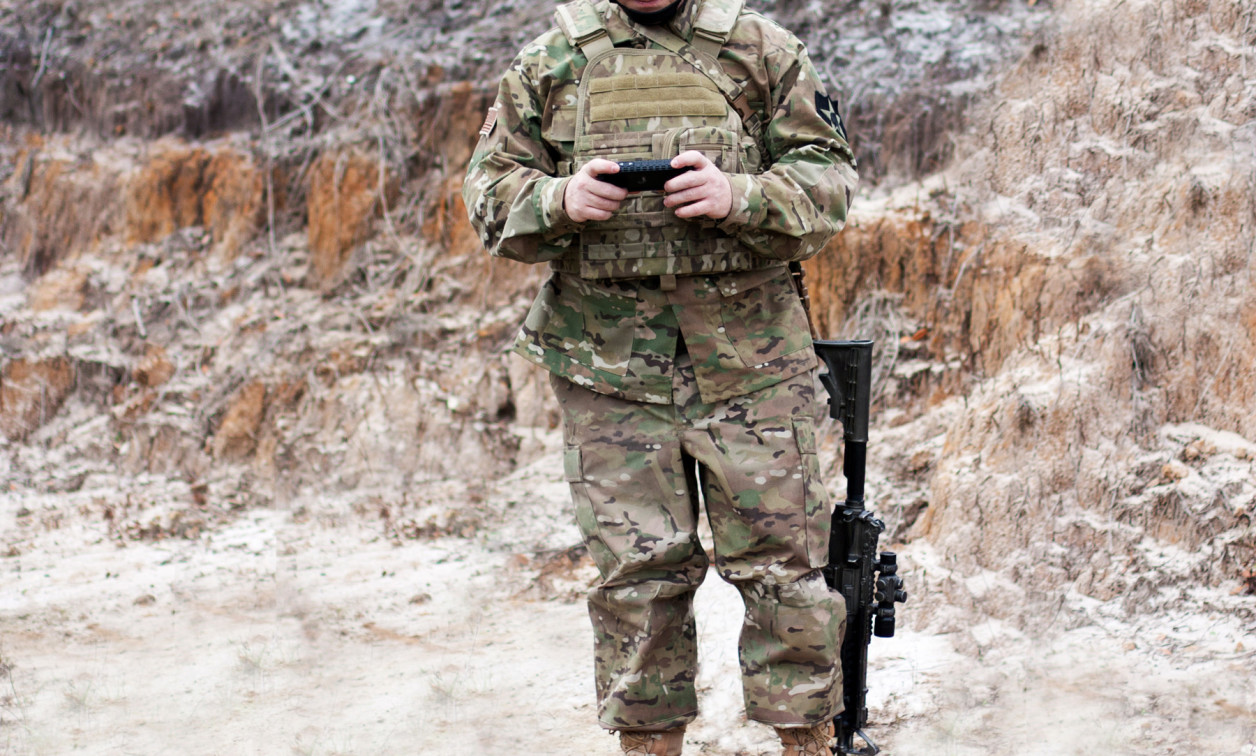 Smartphones on the battlefield Military Embedded Systems