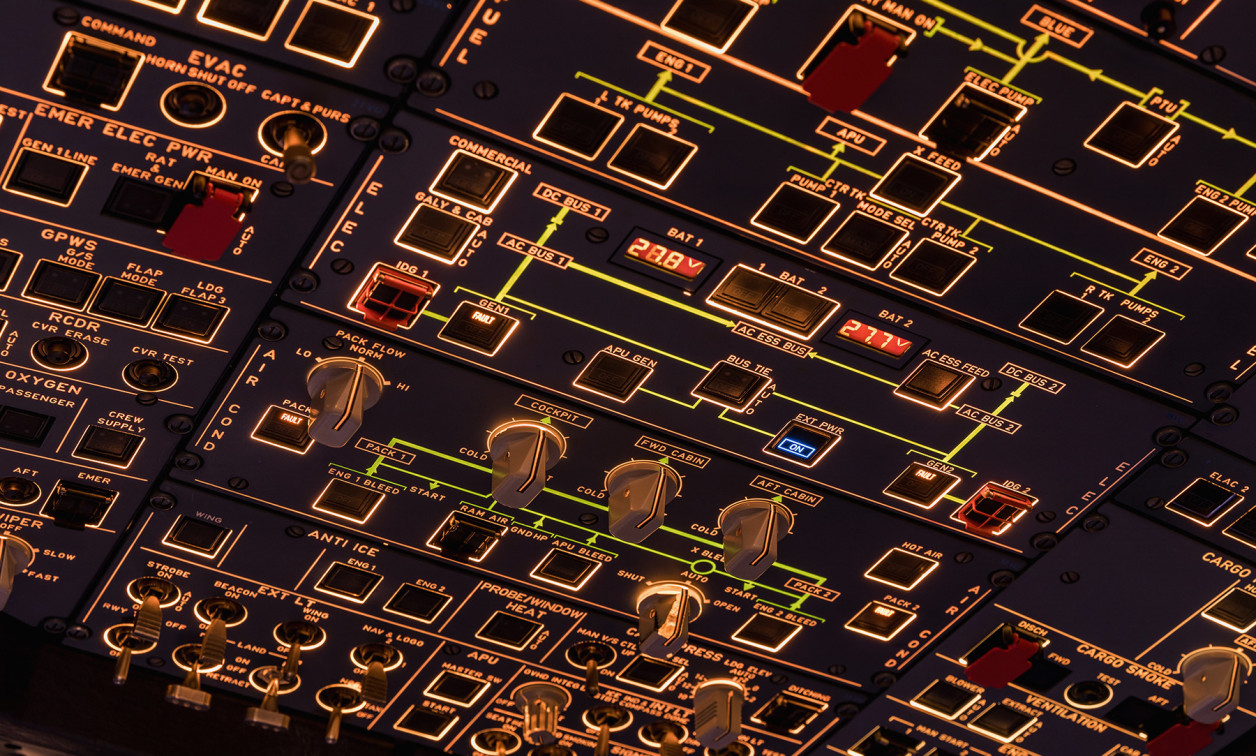 Certifying embedded COTS software for military systems Military