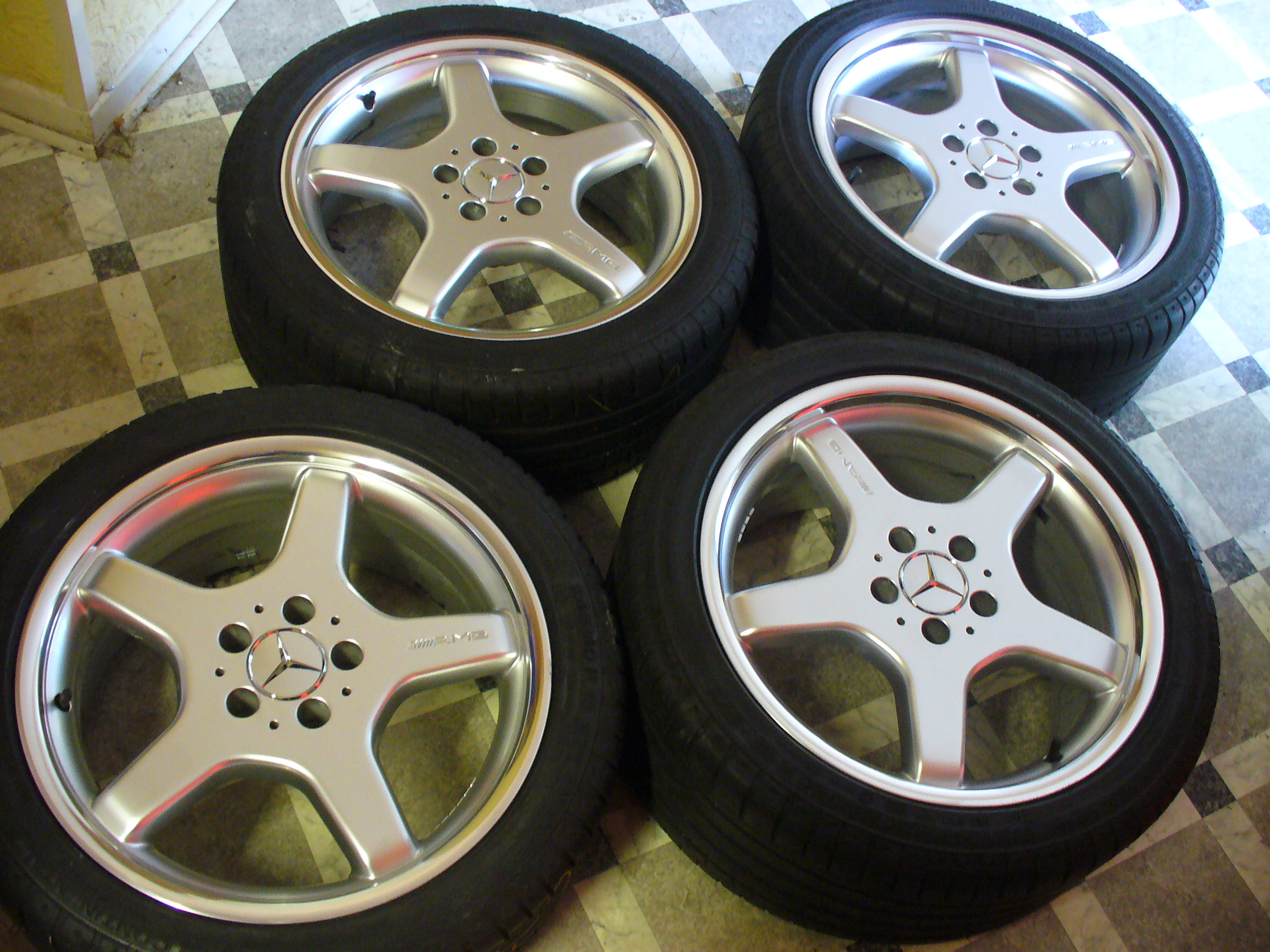 EKlasse Styling 3 Radsatz 8&9X18 Biete Mercedes