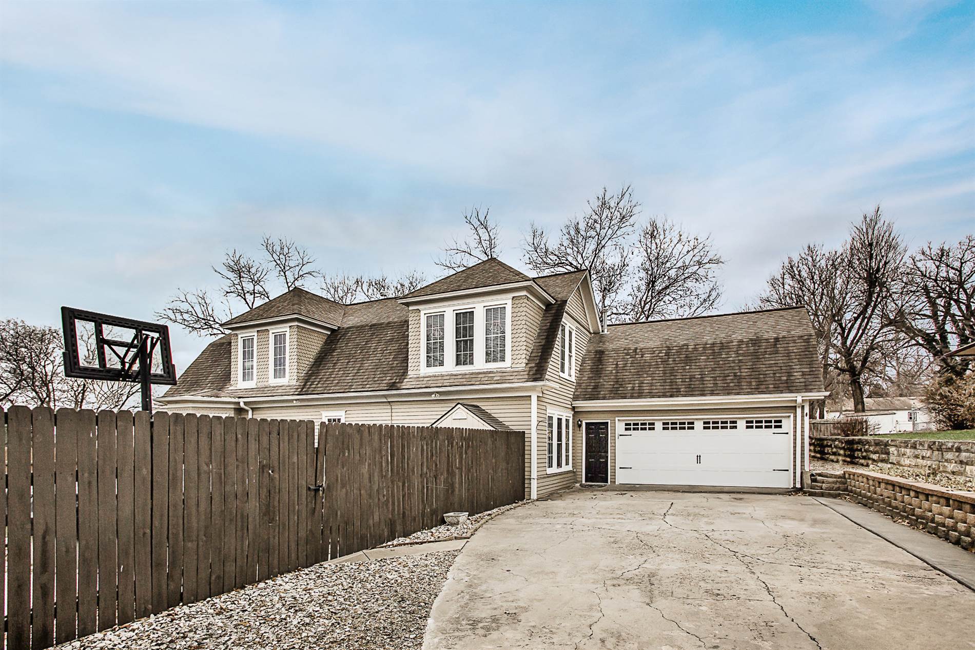 604 S. Jefferson St, Junction City, KS 66441 Listings NextHome