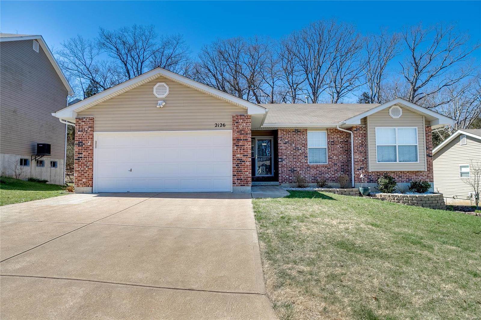 2126 Emerald Trace, Imperial, MO 63052 Listings Brad