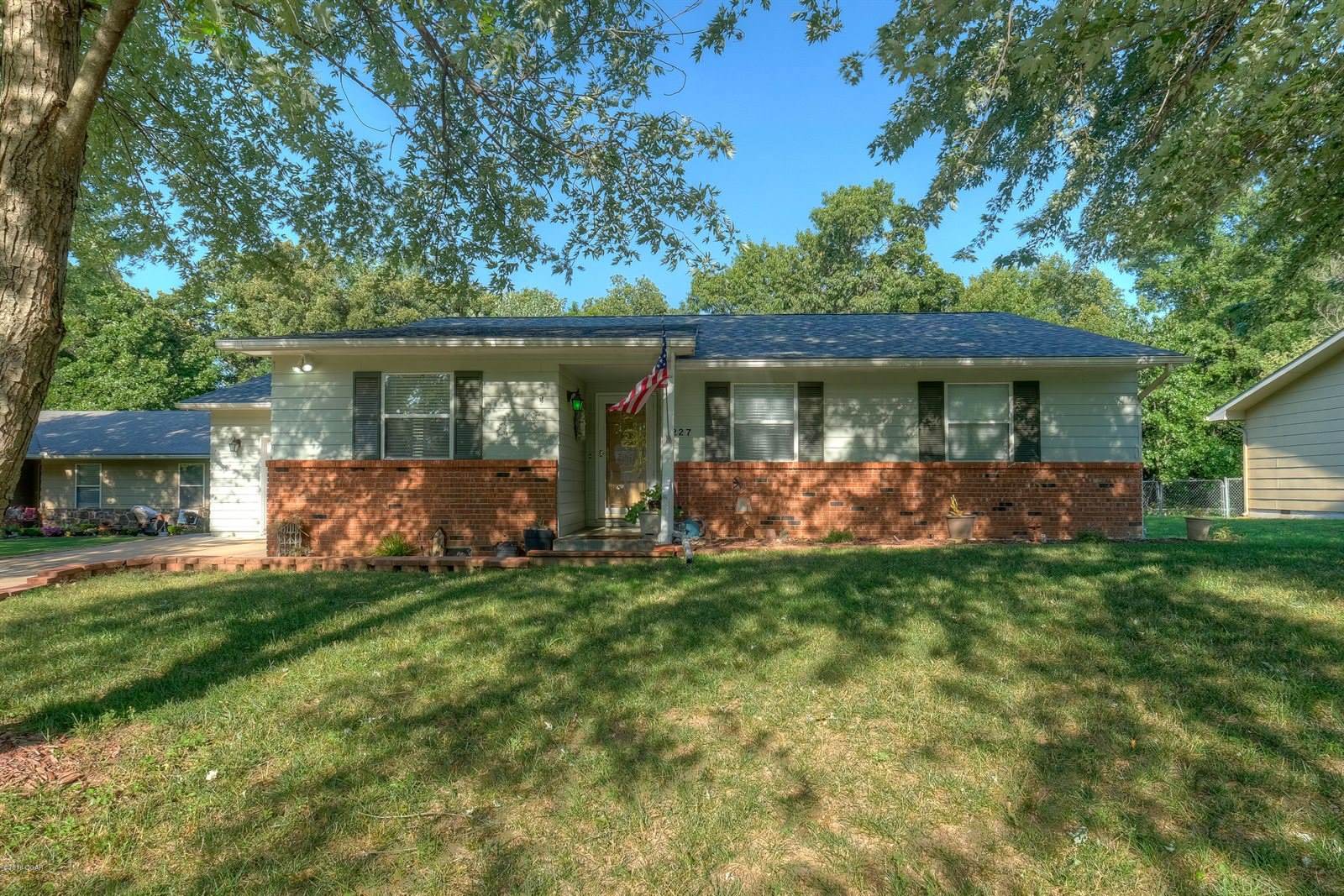 227 North Ozark Avenue, Joplin, MO 64801 Listings Tanya Scott