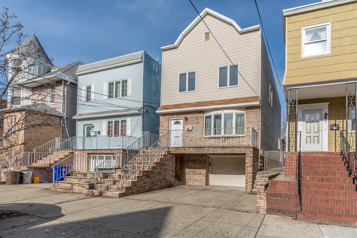 89 West 3rd Street, Bayonne, NJ 07002 Listings Brian Morris