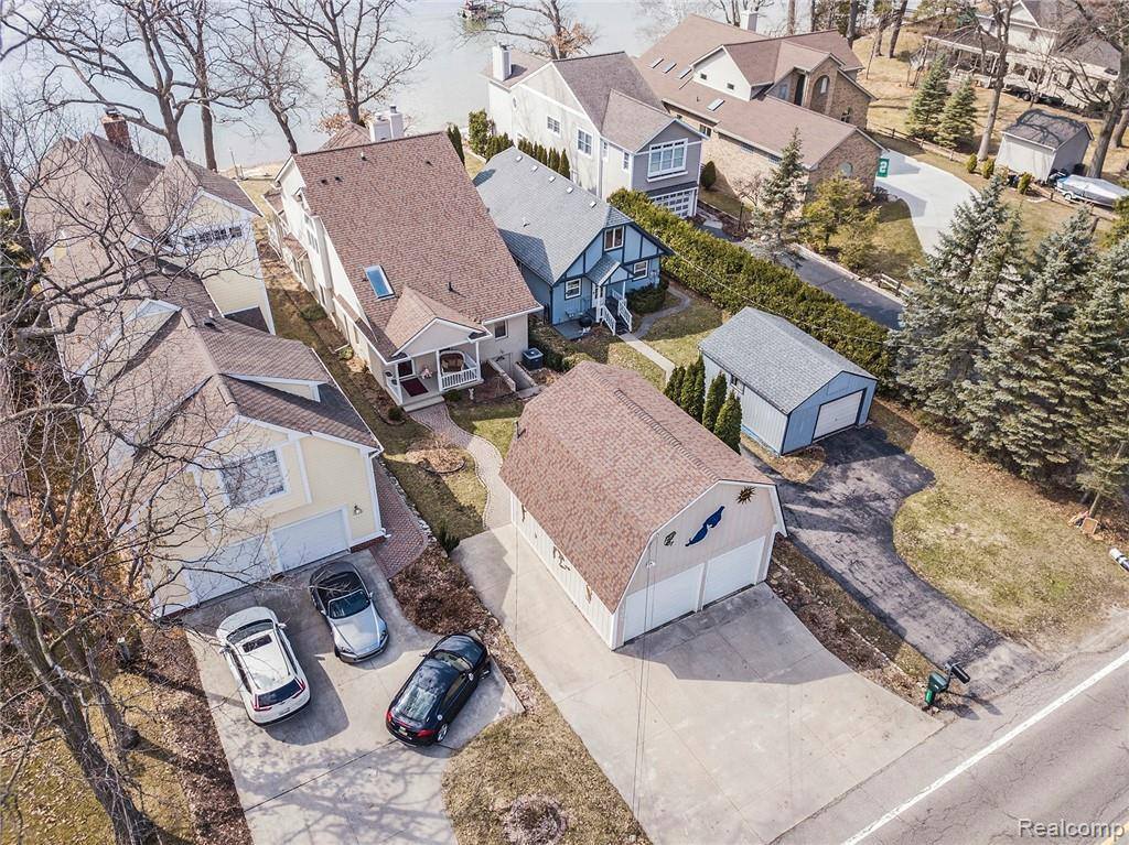 1865 Watkins Lake Rd, Waterford, MI 48328 Listings NextHome Showcase