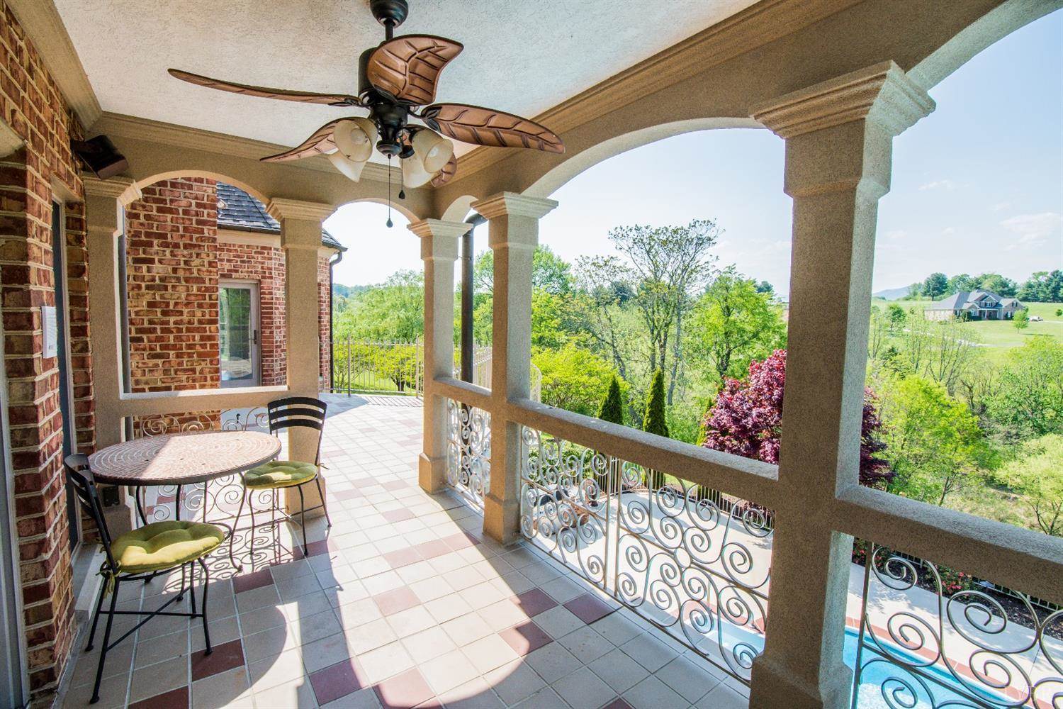 507 Ivy Lake Drive, Forest, VA 24551 Listings Open the door to your