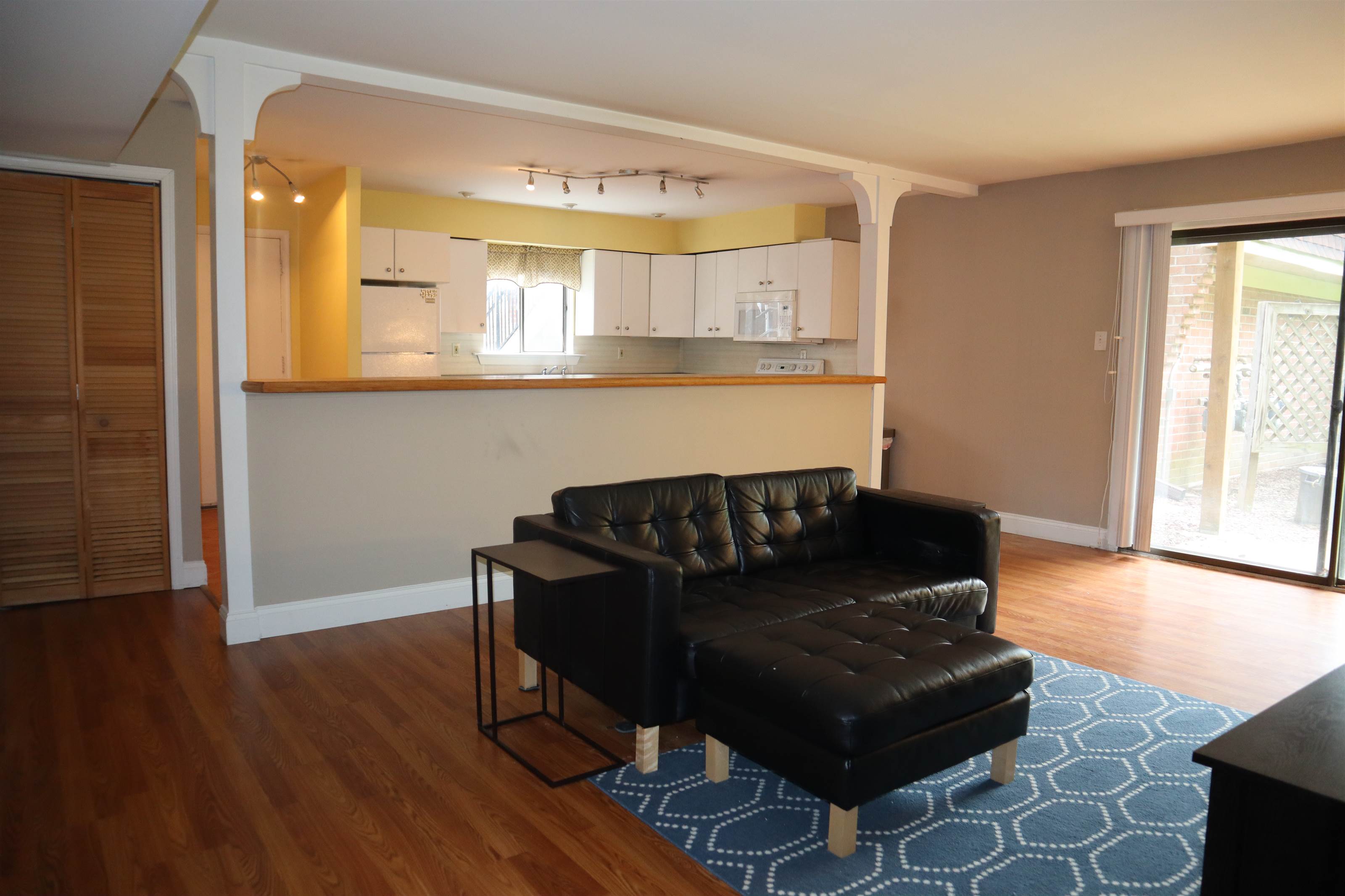 303 Meadow Woods Lane, 303, Lawrenceville, NJ 08648 Listings