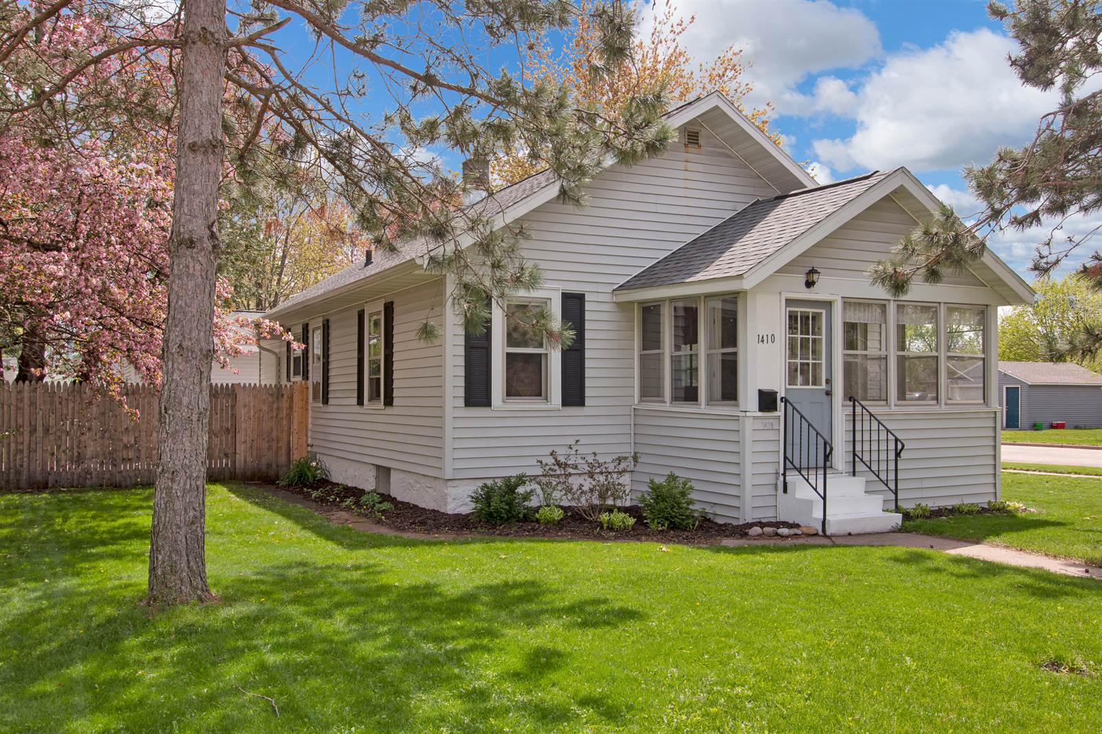 1410 Chestnut Street, Wisconsin Rapids, WI 54494 Listings NextHome