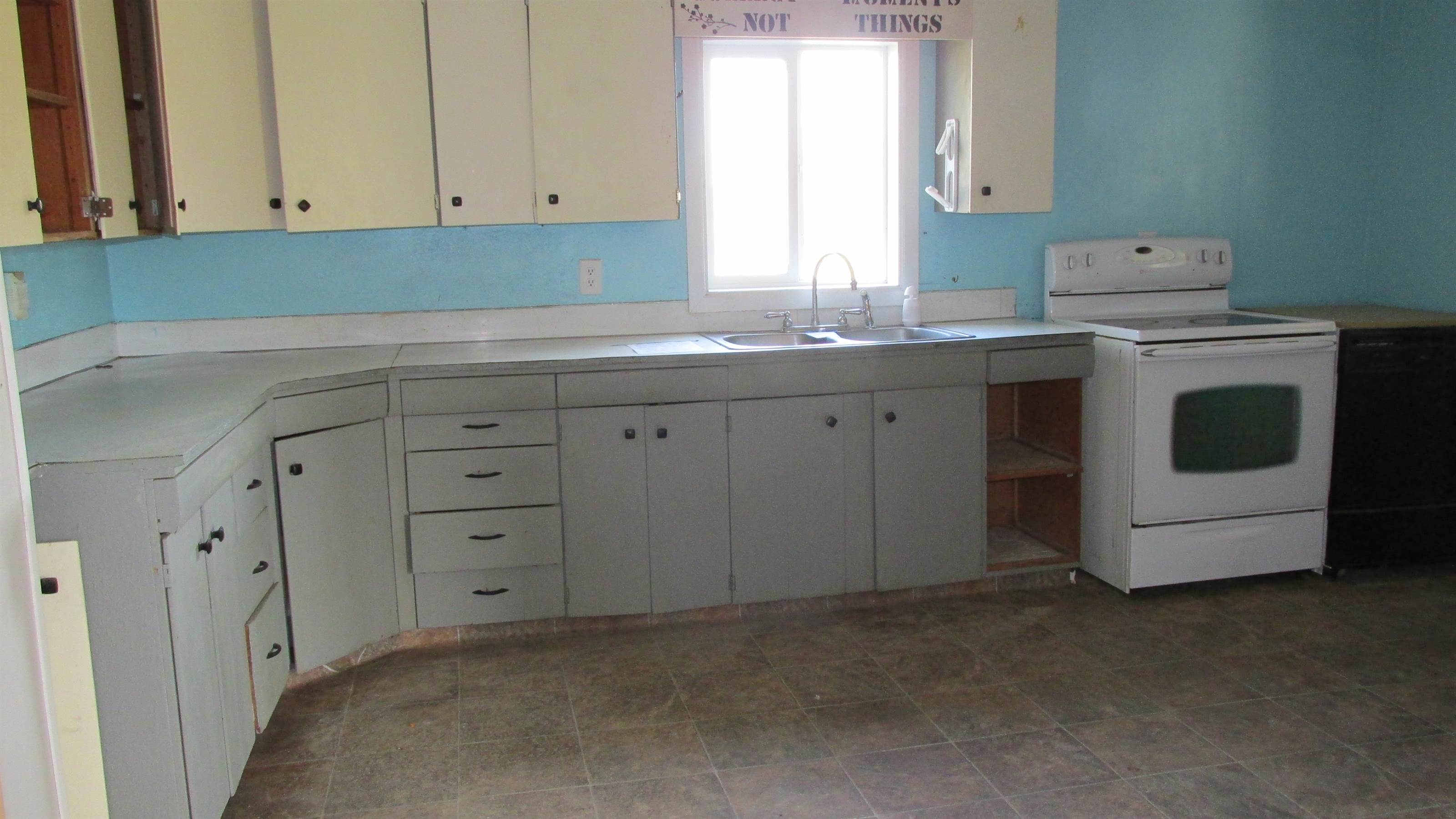 306 Tubman St, Bainville, MT 59212 Listings Kim Semenko