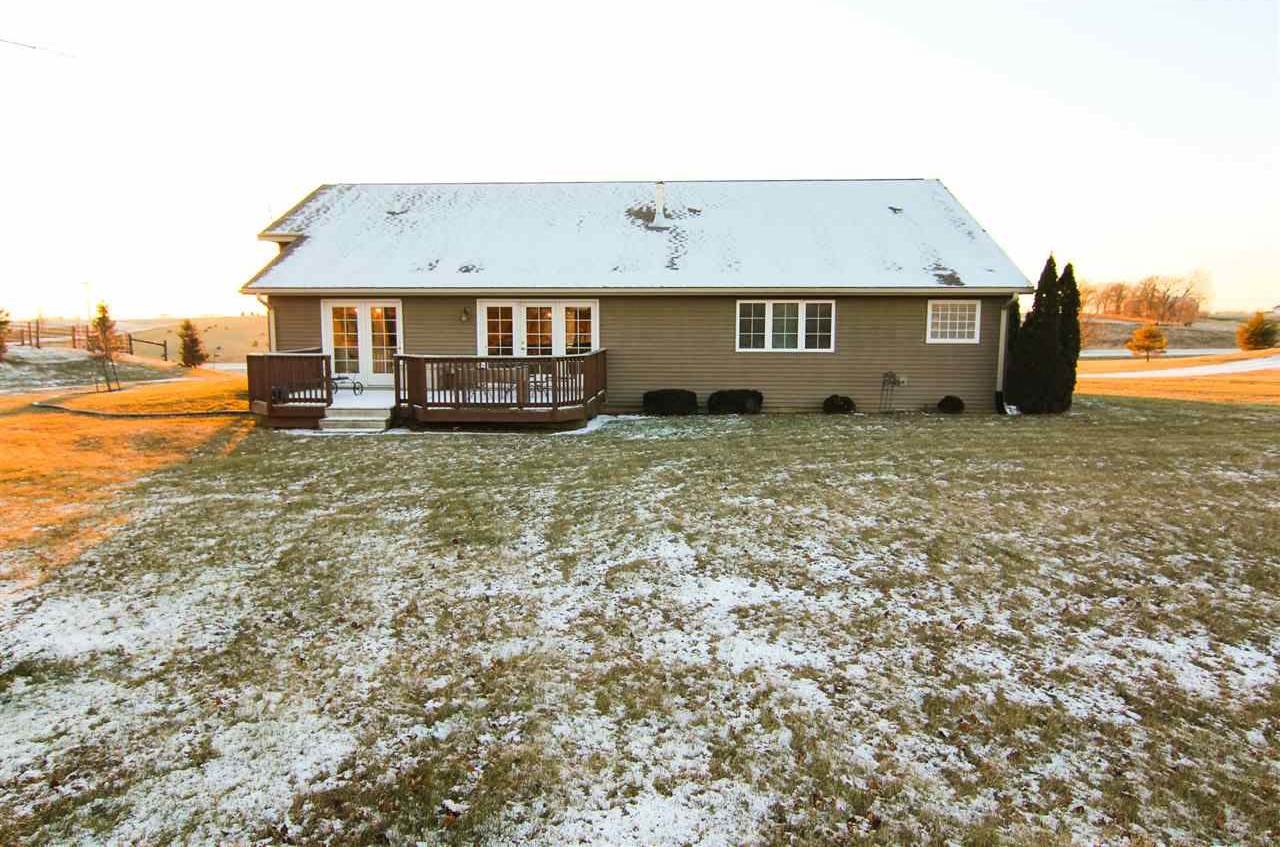 2774 P Ave, Williamsburg, IA 52361 Listings NextHome Corridor