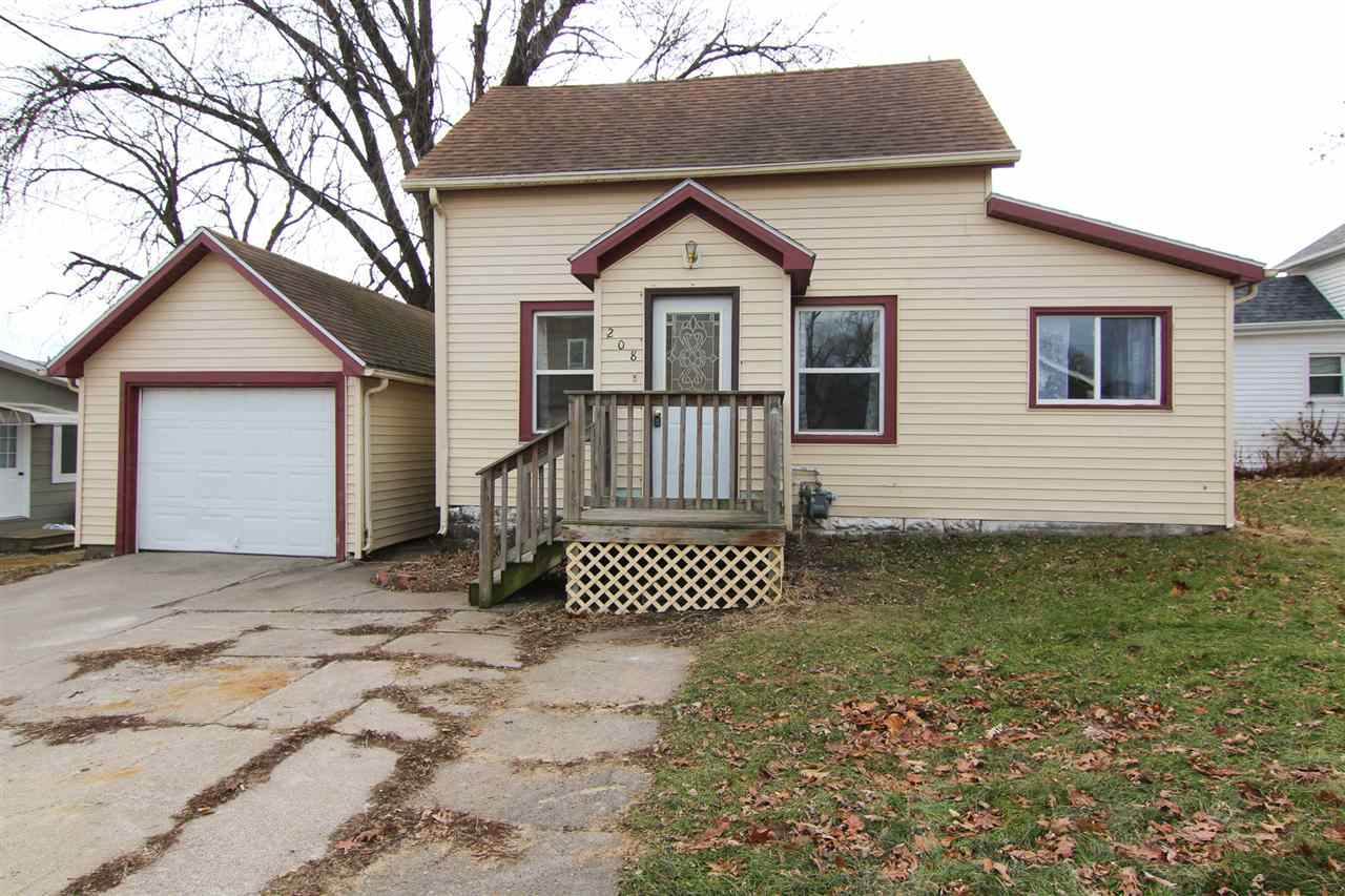 208 E Welsh St, Williamsburg, IA 52361 Listings Jackie Phillips
