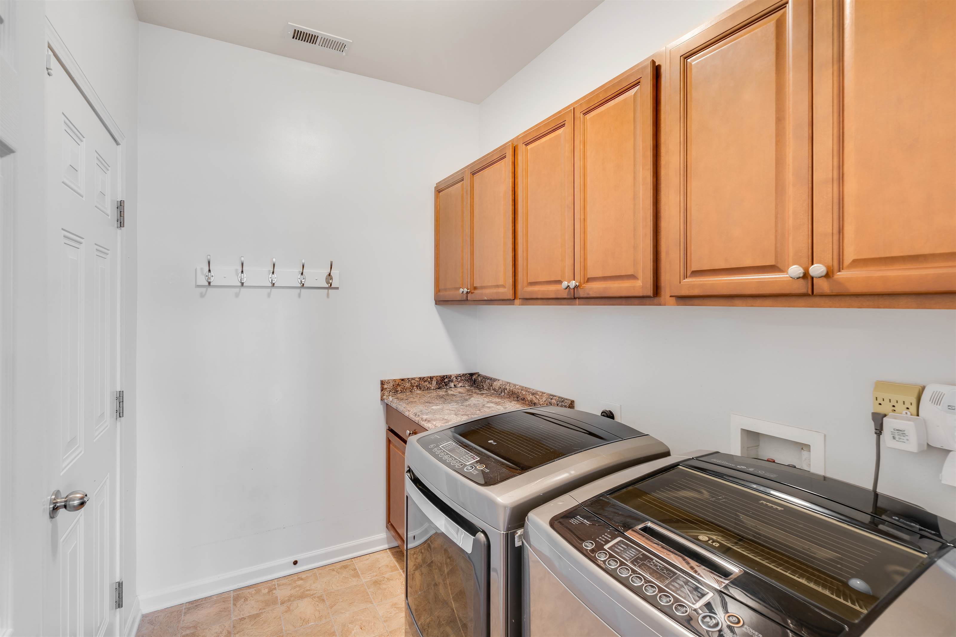 155 W Warfield Drive, Mooresville, NC 28115 Listings Leah Varnell