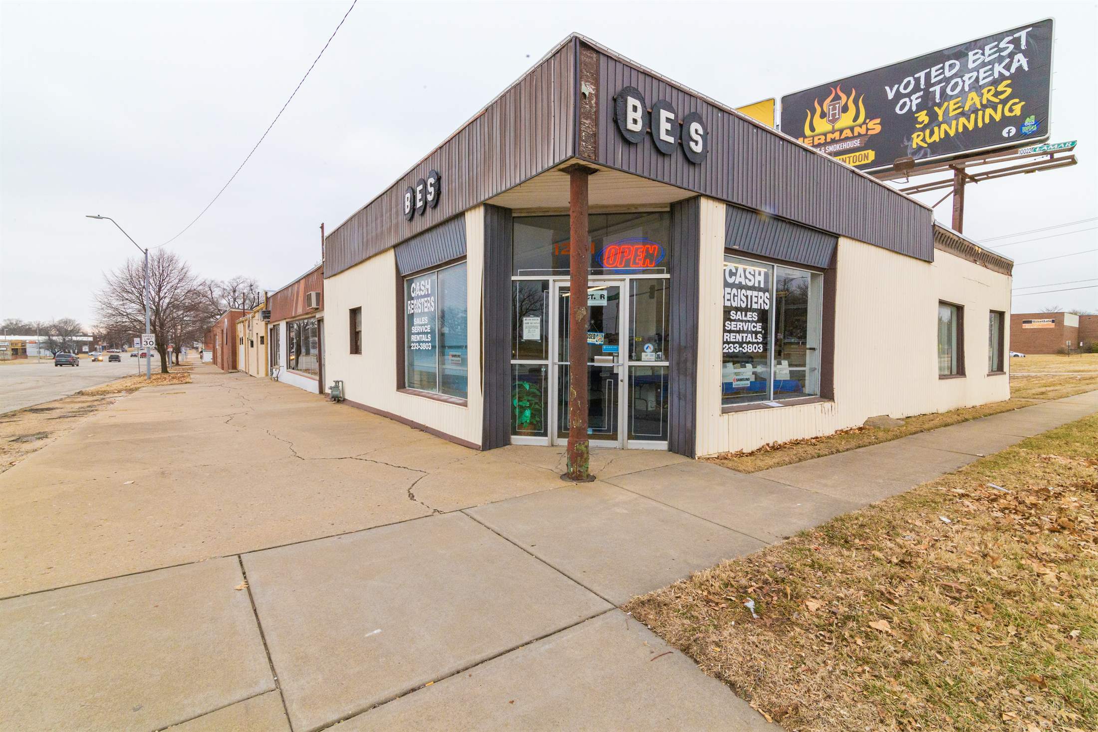 1221 S Kansas Ave, Topeka, KS 66612 Listings NextHome Professionals