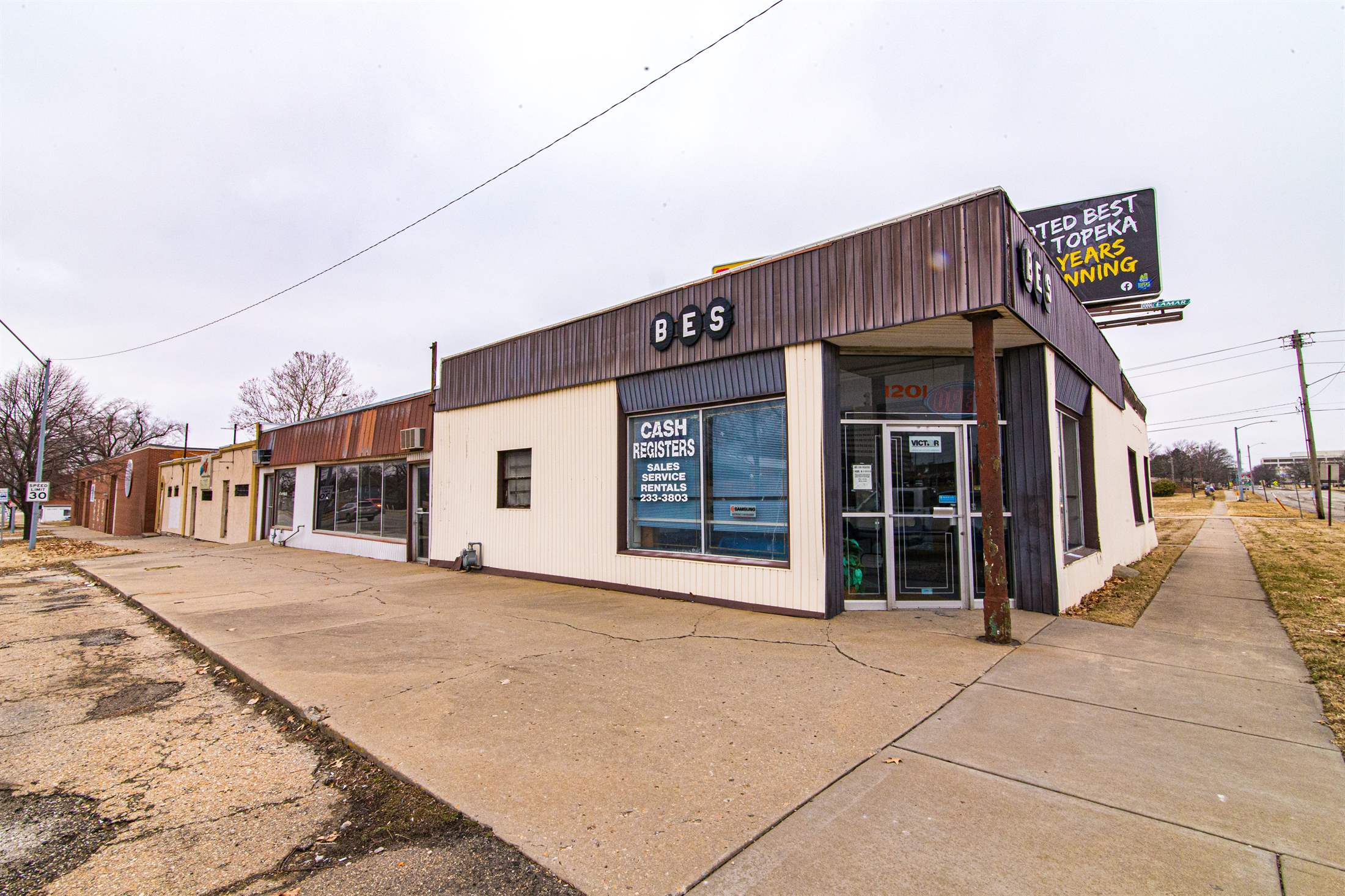 1221 S Kansas Ave, Topeka, KS 66612 Listings NextHome Professionals