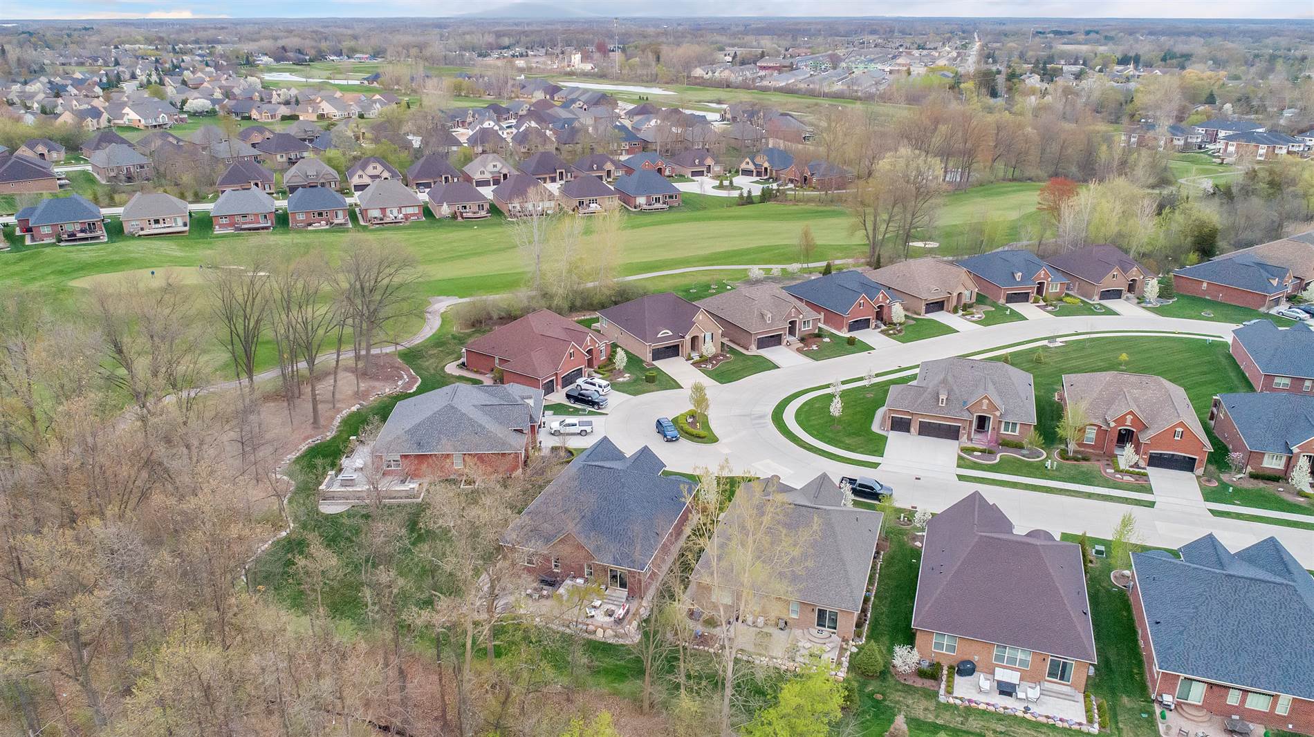 58843 Valley View Drive, Washington Township, MI 48094 Listings