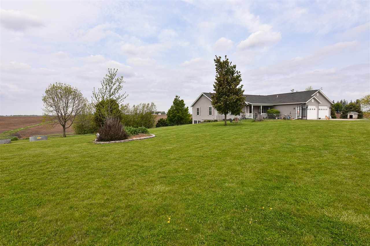 2059 J Ave, Marengo, IA 52301 Listings Jackie Phillips