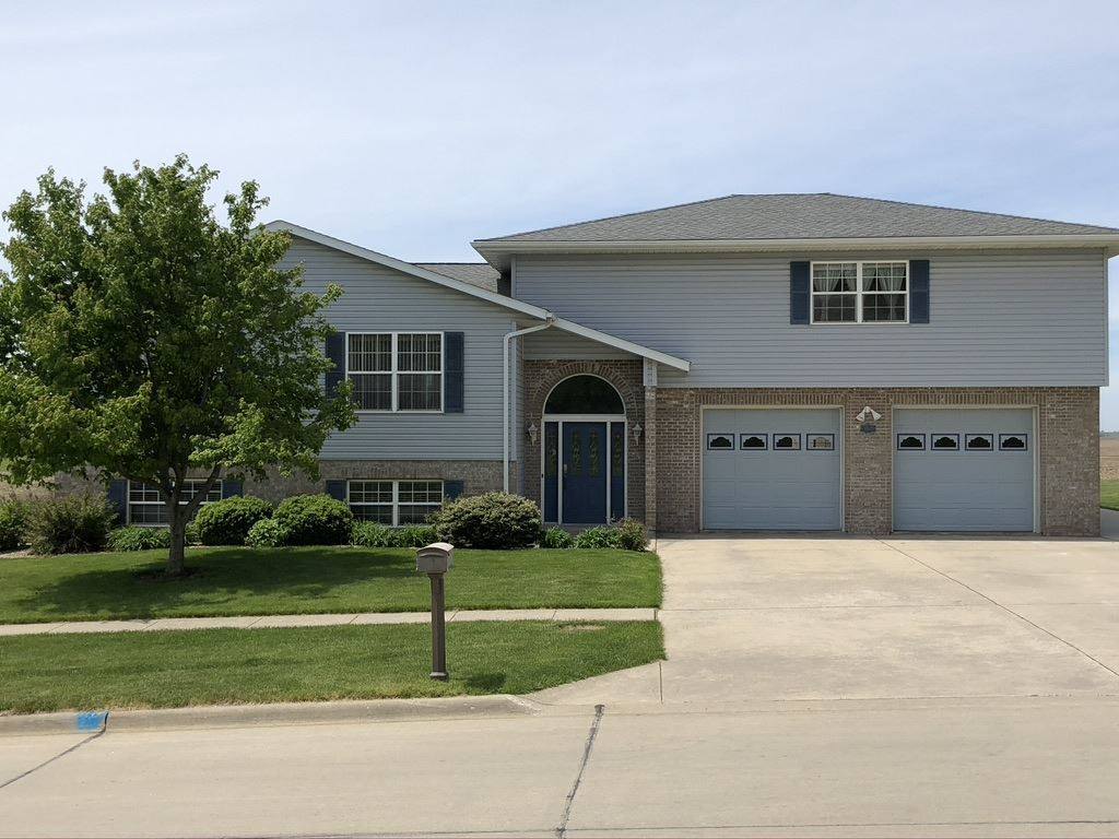 302 Page Street, Williamsburg, IA 52361 Listings Jackie Phillips