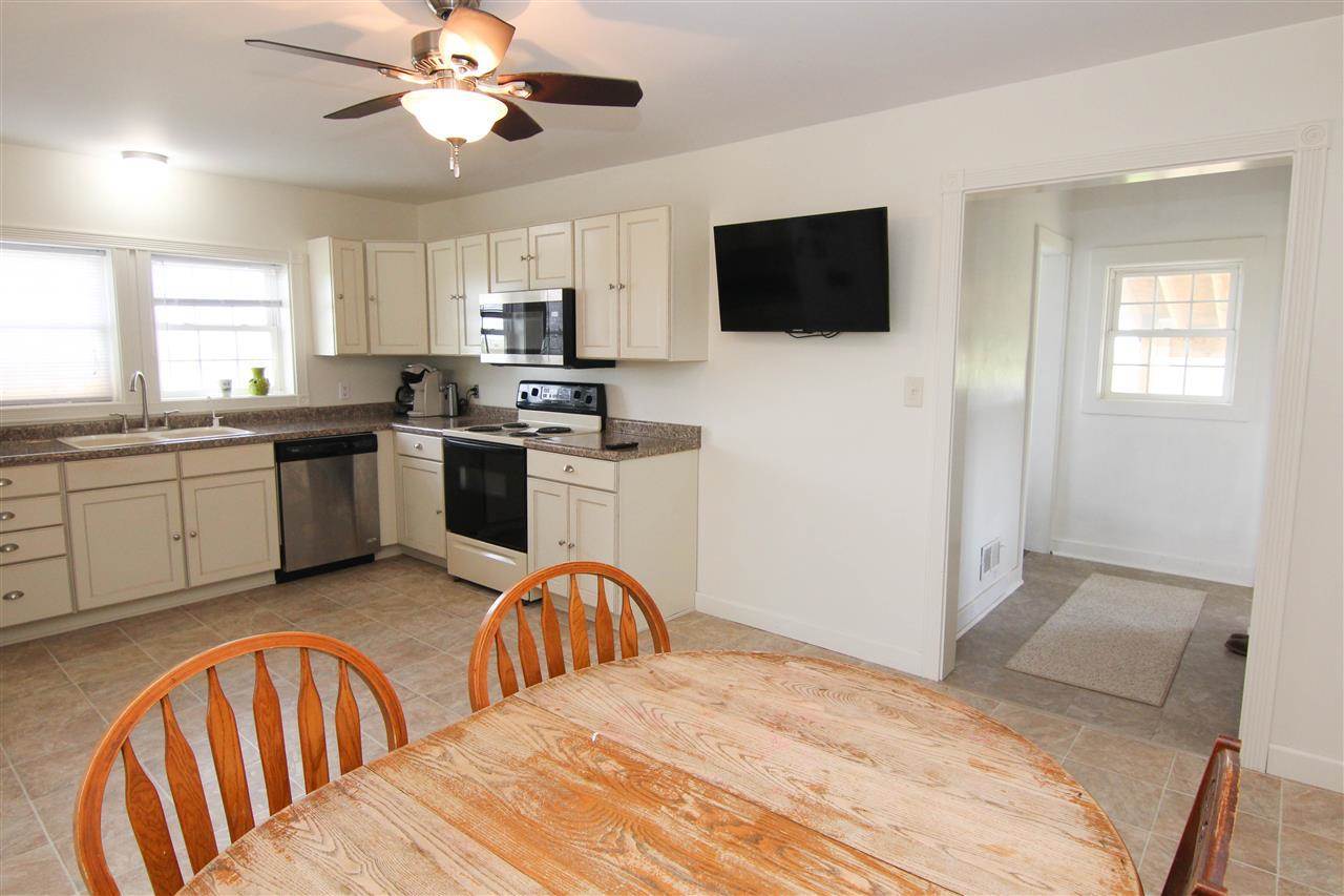 2846 190th St, South Amana, IA 52334 Listings Jackie Phillips