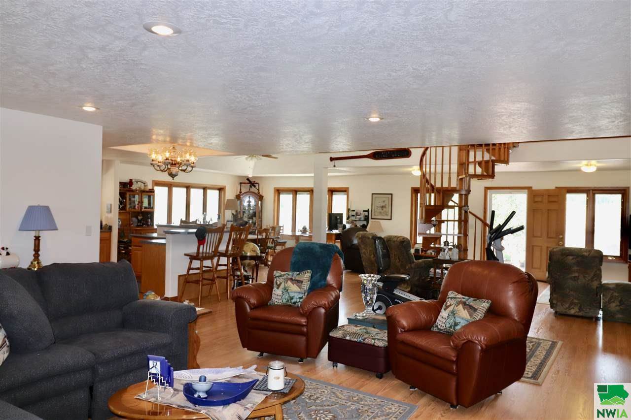 10005 100th St. Lots 13 & 14, Sloan, IA 51055 Listings Janel Pearson