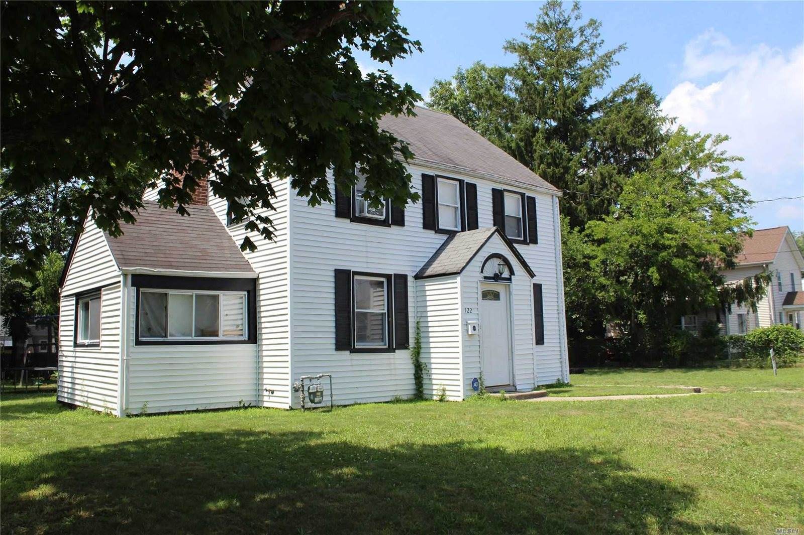 122 2nd Ave, Bay Shore, NY 11706 Listings NextHome Orangedot