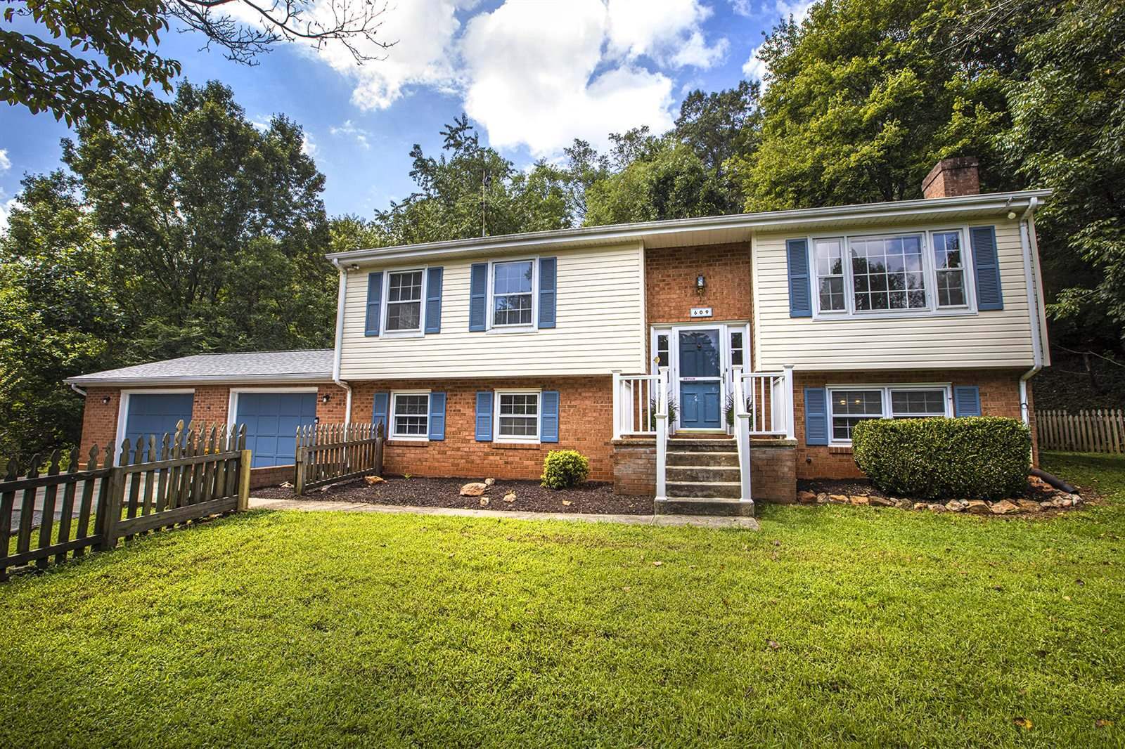 609 Lakeshore Terrace Rd, Hardy, VA 24101 Listings NextHome Right