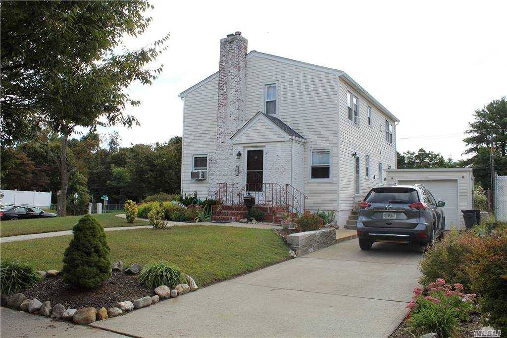1322 Commodore Rd, Uniondale, NY 11553 Listings NextHome Orangedot