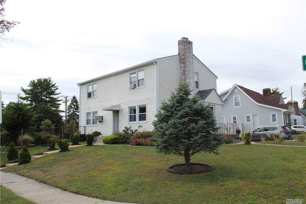 1322 Commodore Rd, Uniondale, NY 11553 Listings NextHome Orangedot