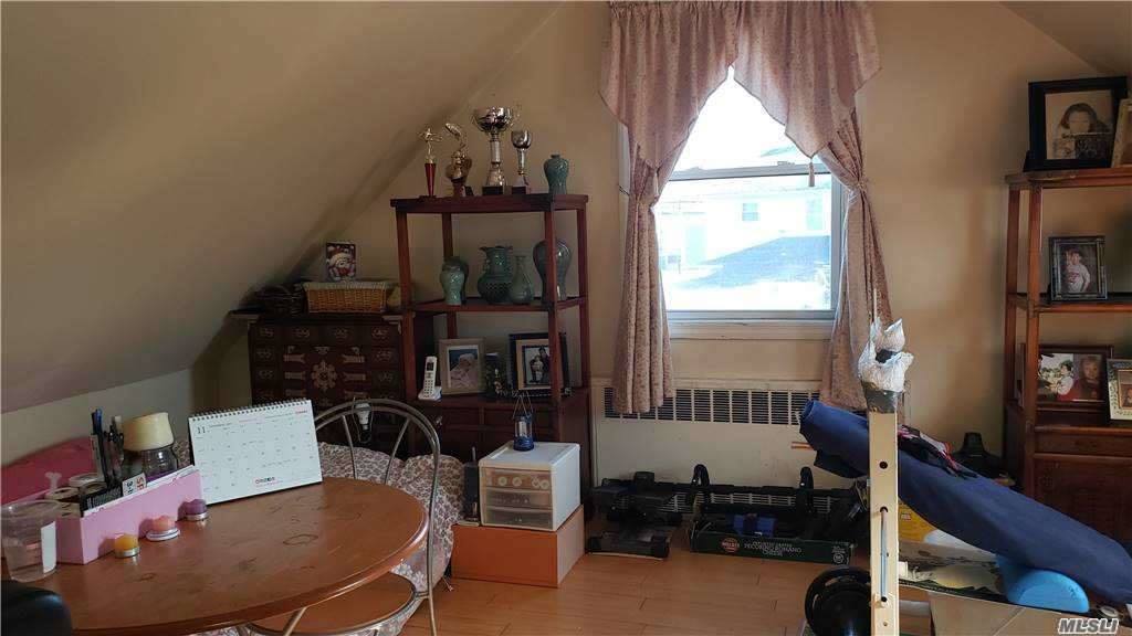 8 Phelps Ln, North Babylon, NY 11703 Listings Residential