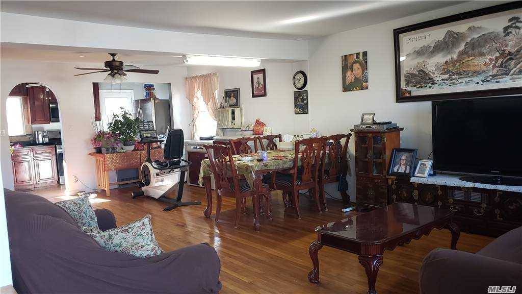 8 Phelps Ln, North Babylon, NY 11703 Listings Residential