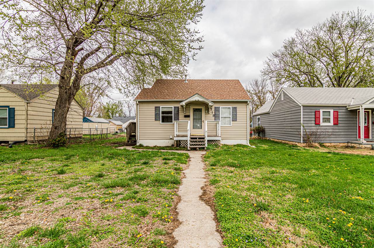 718 W 4th Street, Junction City, KS 66441 Listings NextHome Unlimited