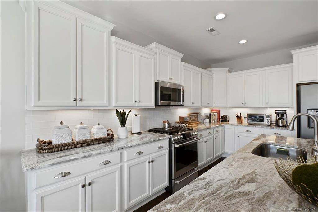 3100 Winged Teal Court, Belmont, NC 28012 Listings Dawn McGinn