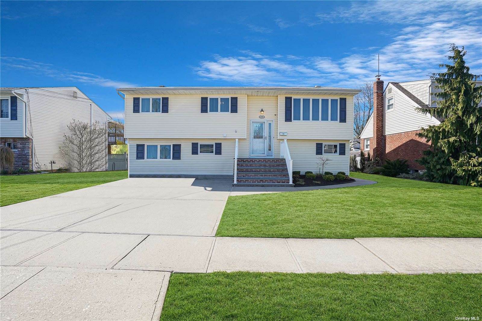 226 North Pine Street, North Massapequa, NY 11758 Listings NextHome