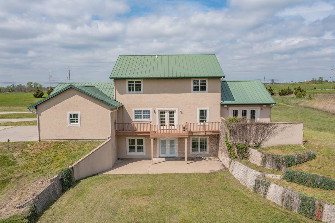 28755 E. Lake Miola Drive, Paola, KS 66071 Listings Terri Thelen