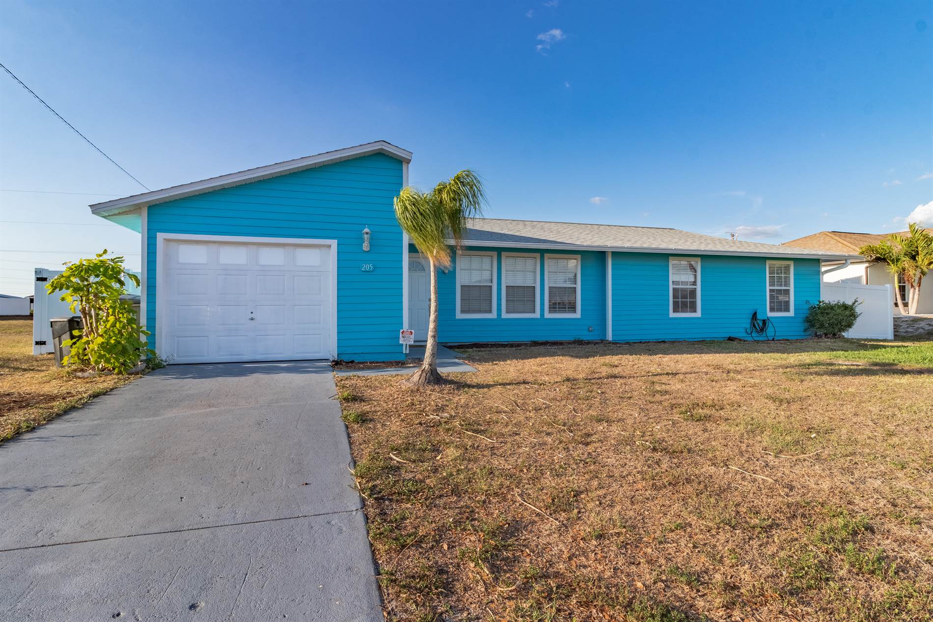 205 NE 23rd Street, Cape Coral, FL 33909 Listings Heidi Christian