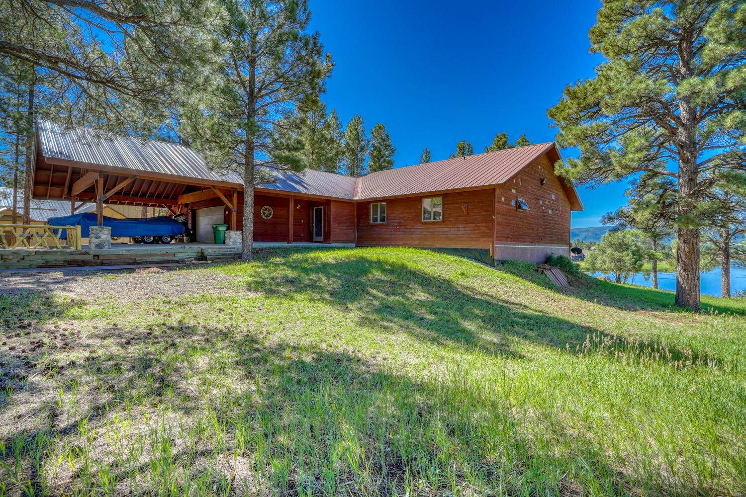 Cowboy Up Lakefront Lodge, 26 Longmont ST, Pagosa Springs, CO 81147