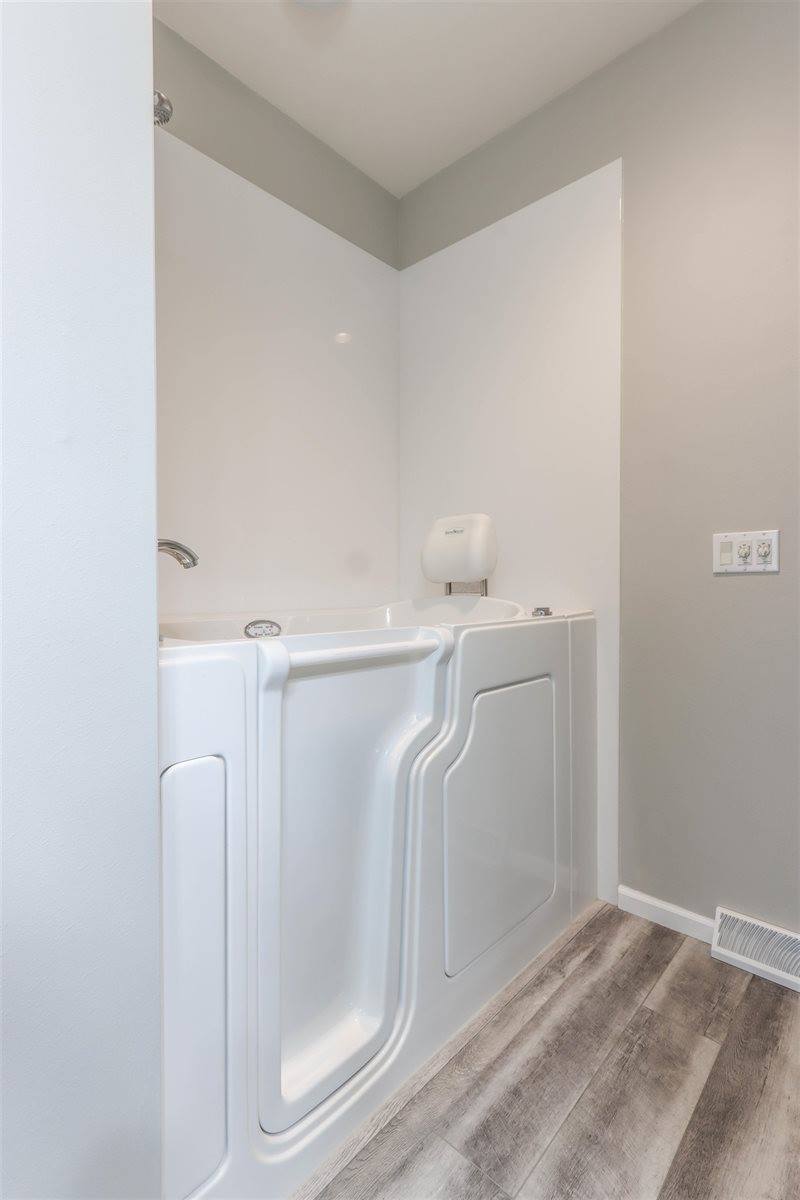 1705 Woodsview Drive, Marshfield, WI 54449 Listings Ashley Fredrick