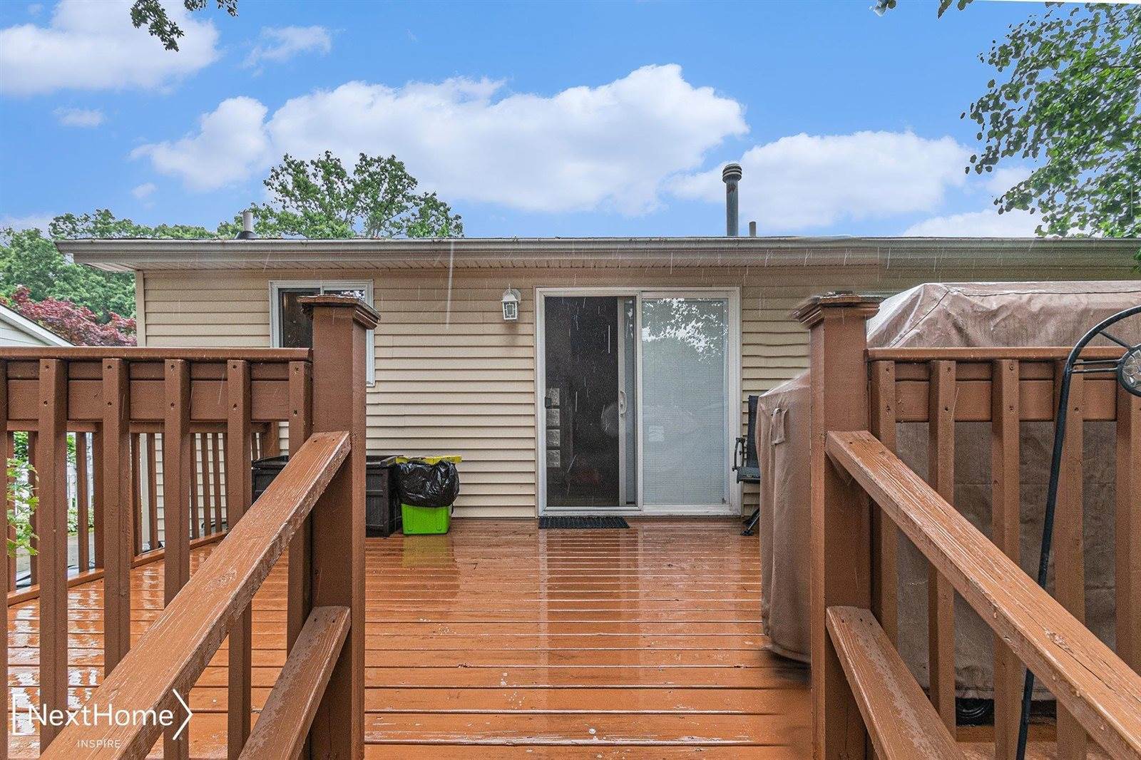 5465 Meadowcrest, Flint, MI 48532 Listings