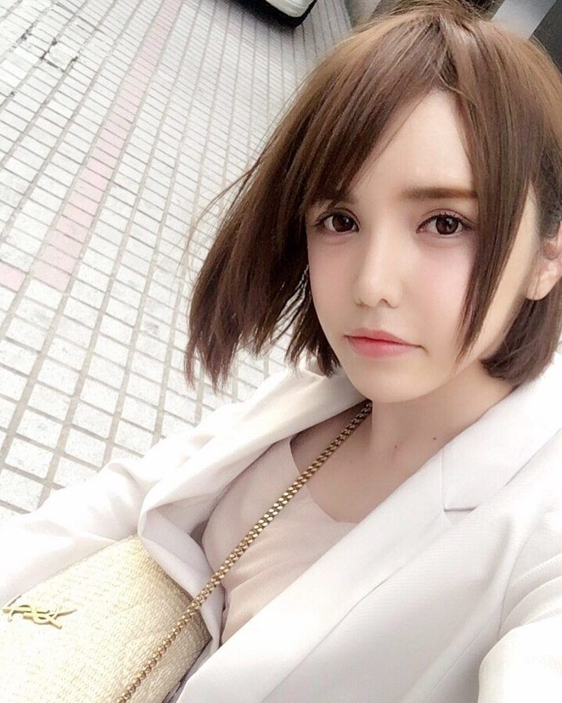 Gorgeous Japanese AV Star Has a Beautiful Secret | NextShark.com