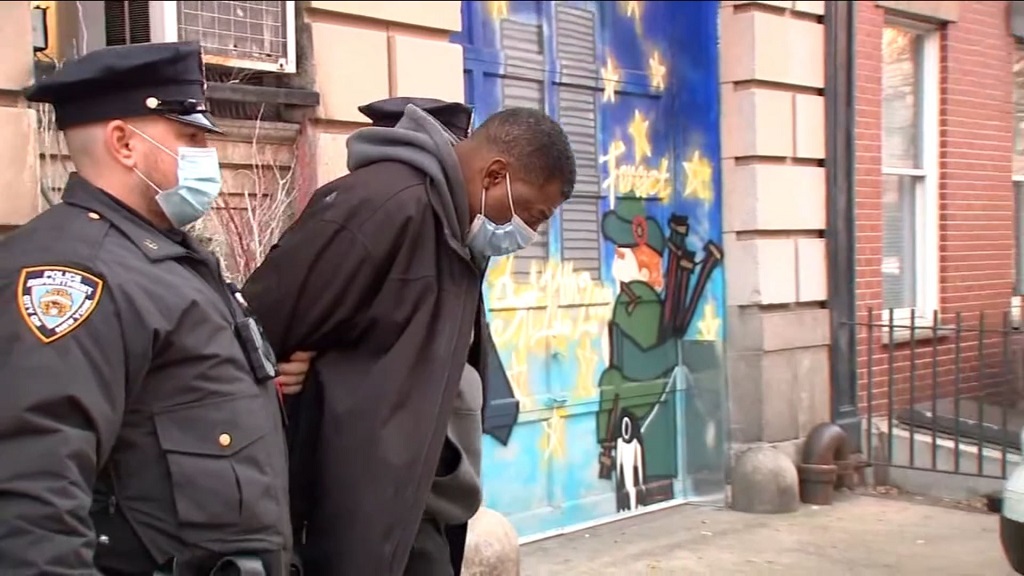 Registered sex offender convicted of sexually assaulting woman at NYC