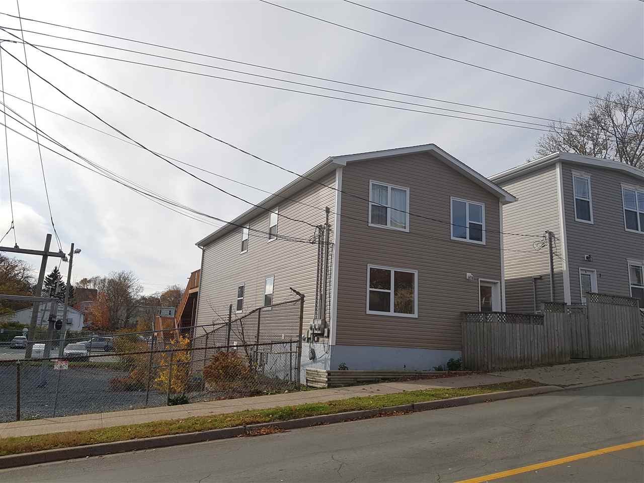 1 Maple Street, Dartmouth, (MLS® 202011075) RE/MAX nova