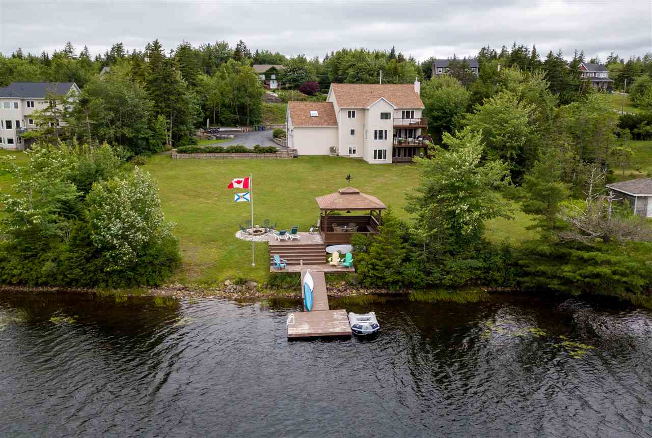 68 Lakefront Drive, Hammonds Plains, (MLS® 202013342) RE/MAX nova