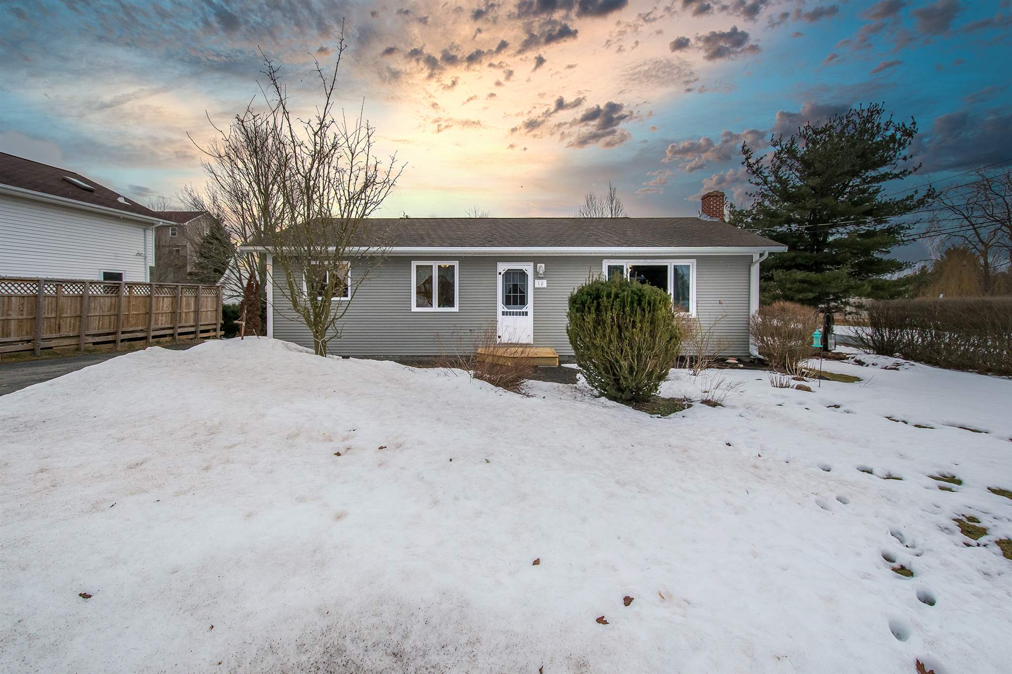 12 Underwood Drive, Windsor, (MLS® 202103716) RE/MAX nova