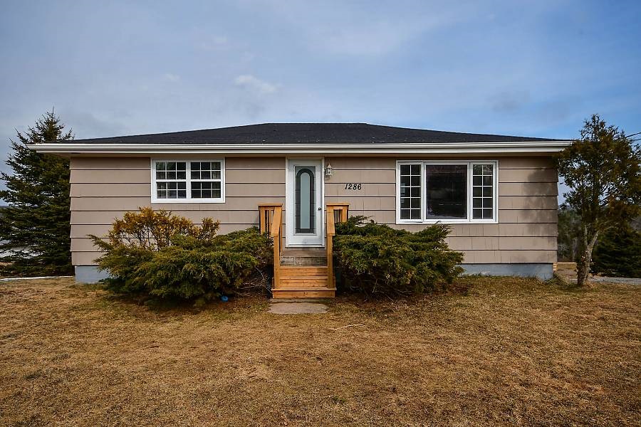 1286 Terence Bay Road, Terence Bay, (MLS® 202104630) RE/MAX nova