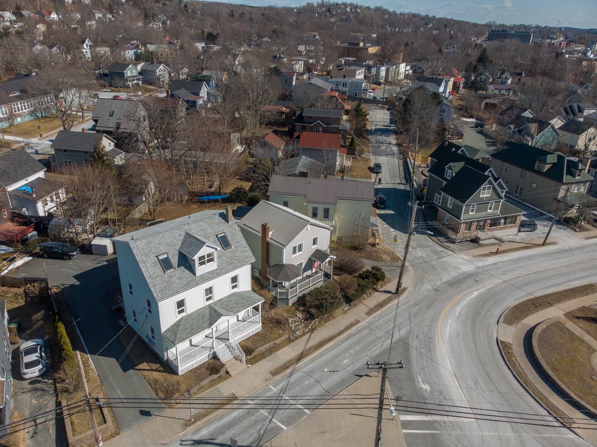97 Prince Albert Road, Dartmouth, (MLS® 202105484) RE/MAX nova