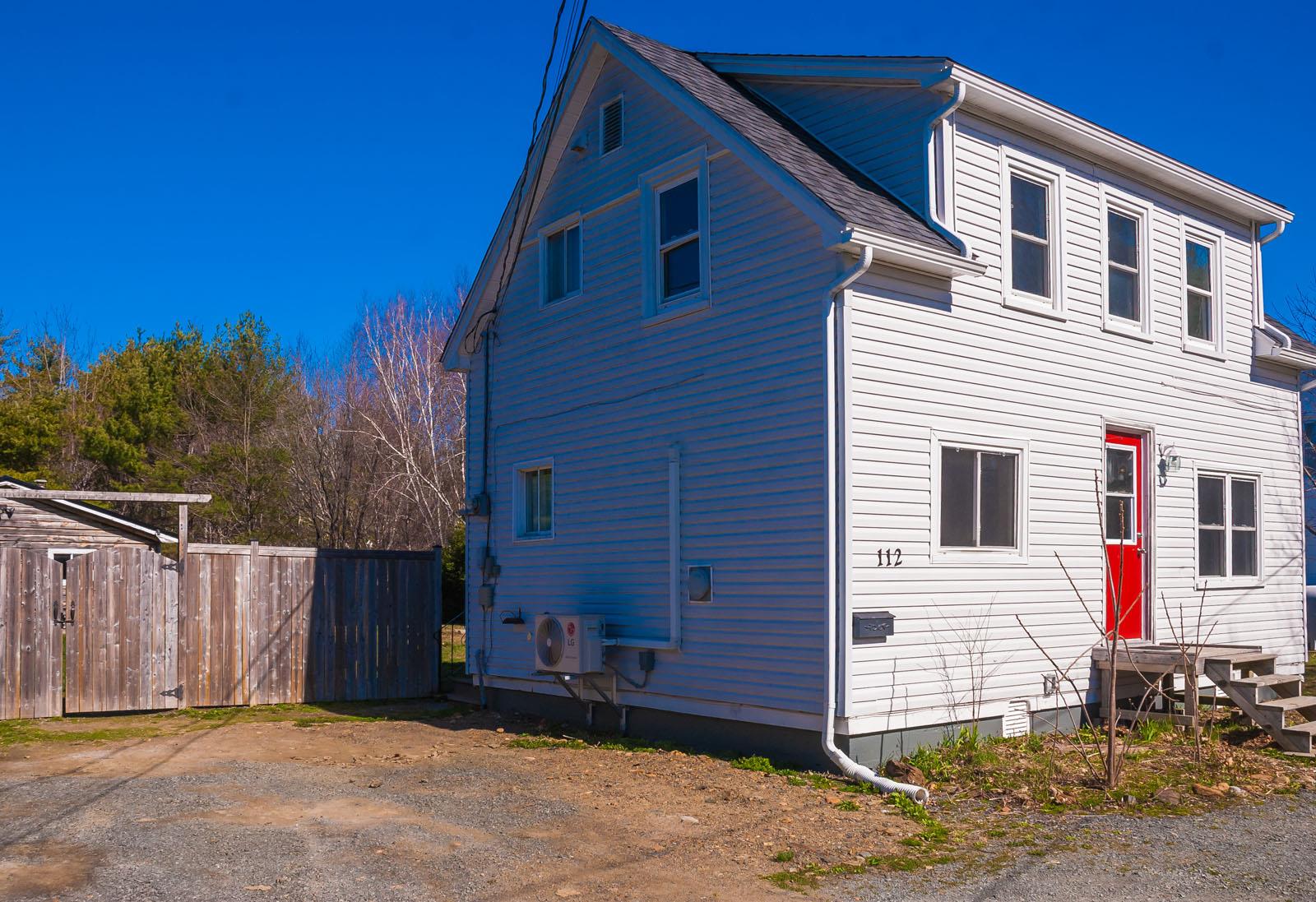 112 Starr Street, Bridgewater, (MLS® 202108918) RE/MAX nova
