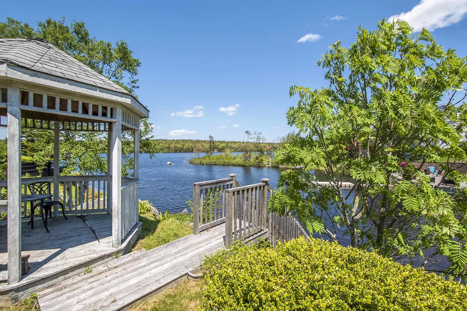 82 Governors Lake Drive, Timberlea, (MLS® 202114280) RE/MAX nova