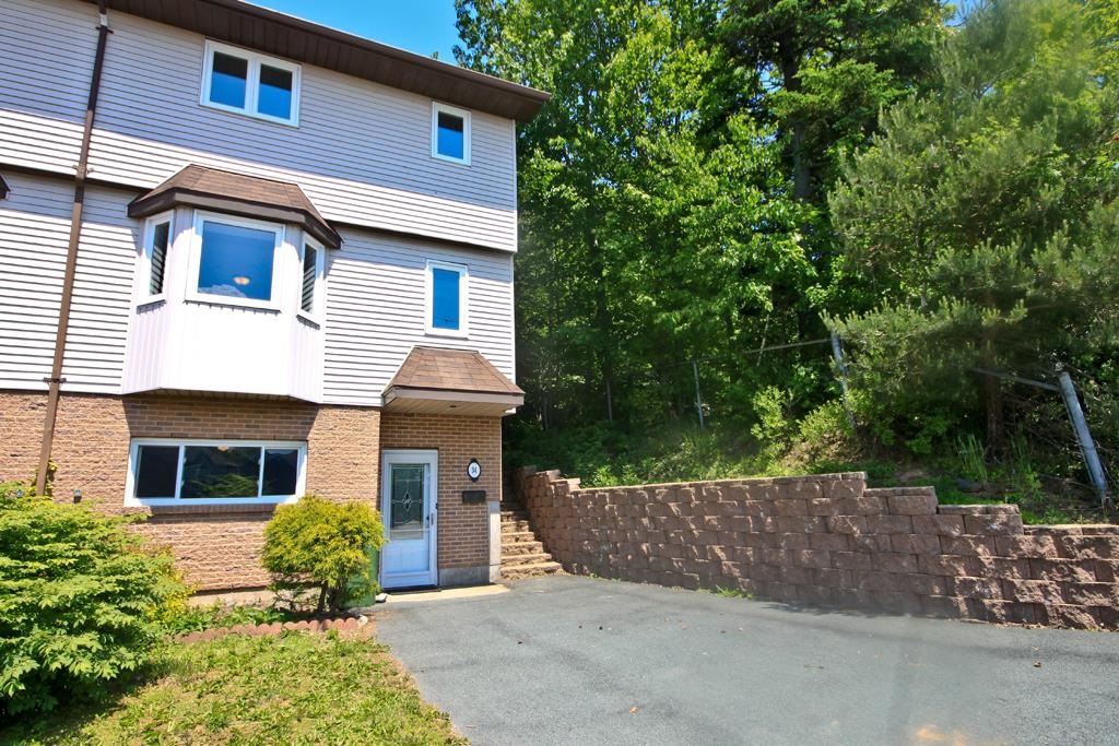 206 Donegal Dr, Cole Harbour, Nova Scotia RE/MAX nova