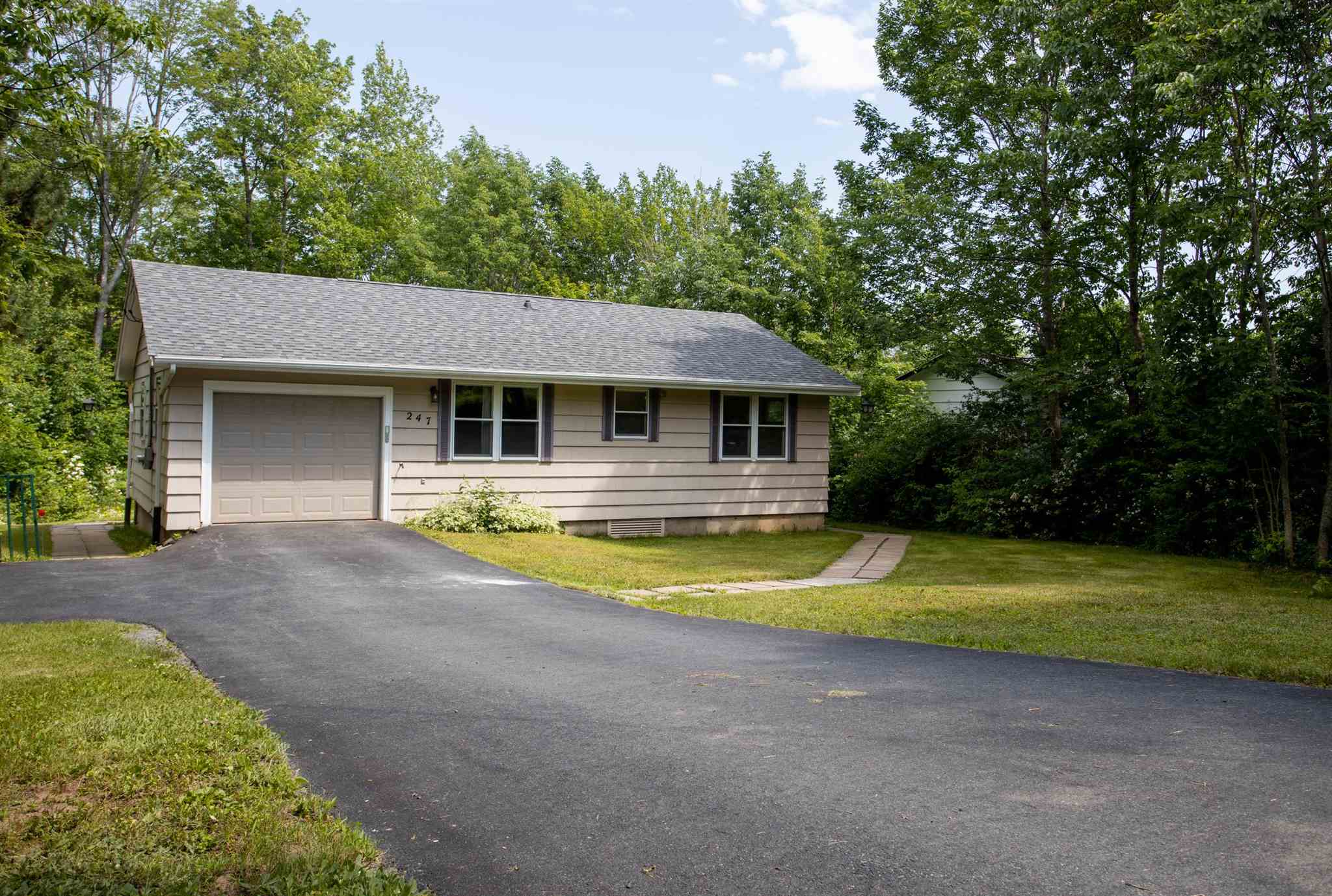 247 Lockview Road, Fall River, (MLS® 202116864) RE/MAX nova