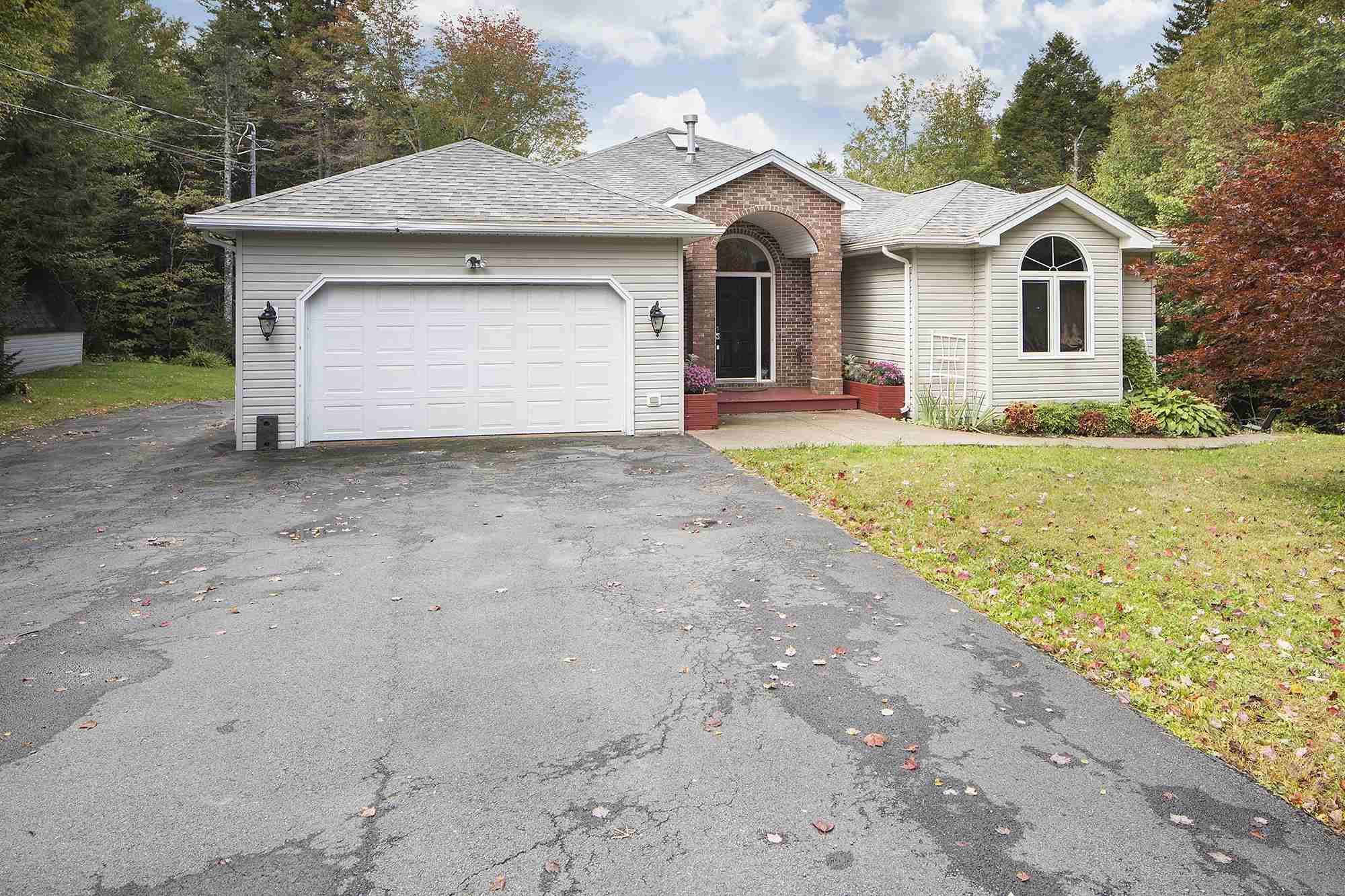 20 Hummingbird Lane, Hammonds Plains, (MLS® 202120219) RE/MAX nova